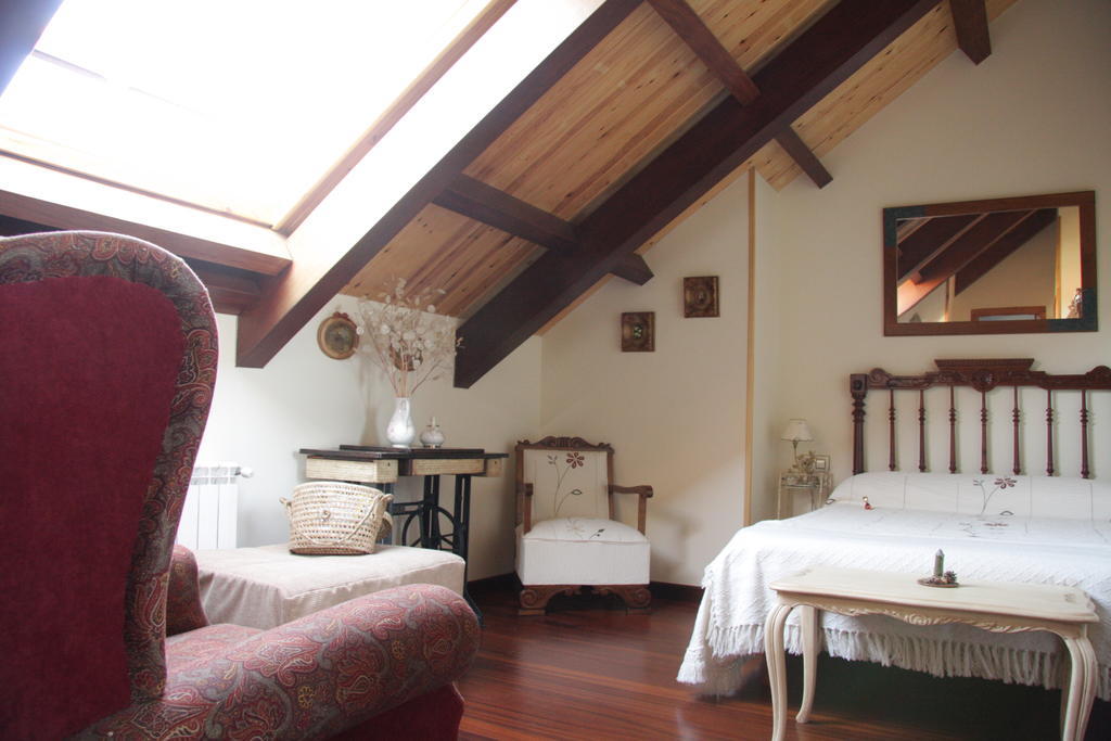 Casa De Sixto Paderne (A Coruna)